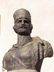 Image result for bustul lui avram iancu realizat de sculptorul Romulus Ladea la baia de criş